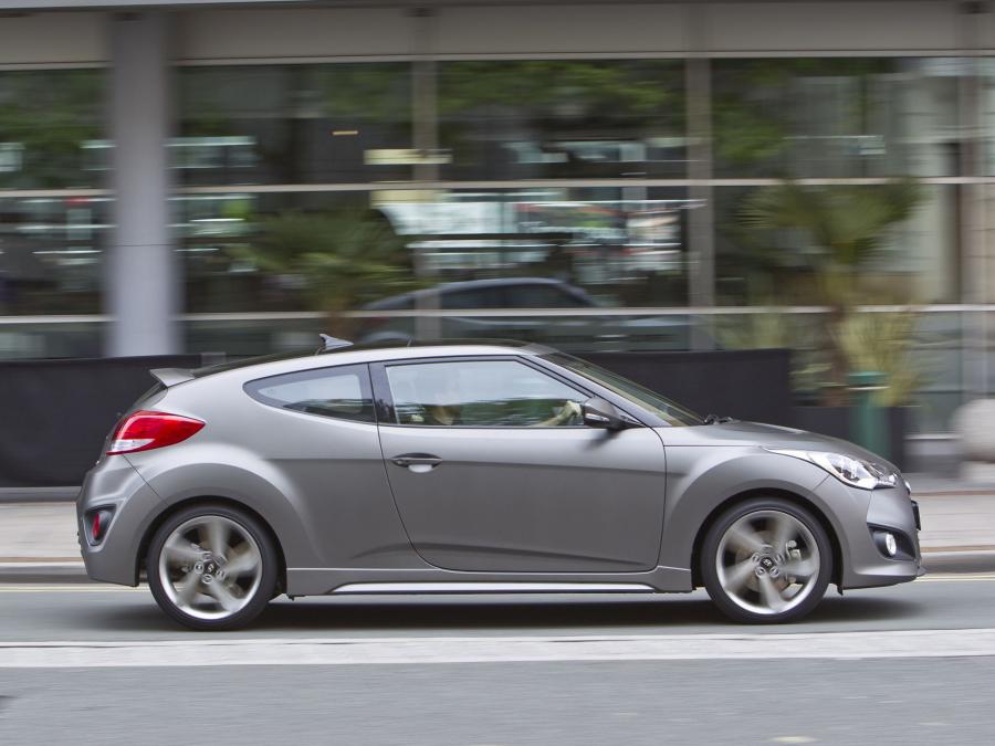  Hyundai Veloster Turbo SE 2012 года  (UK) (фото 5 из 18)